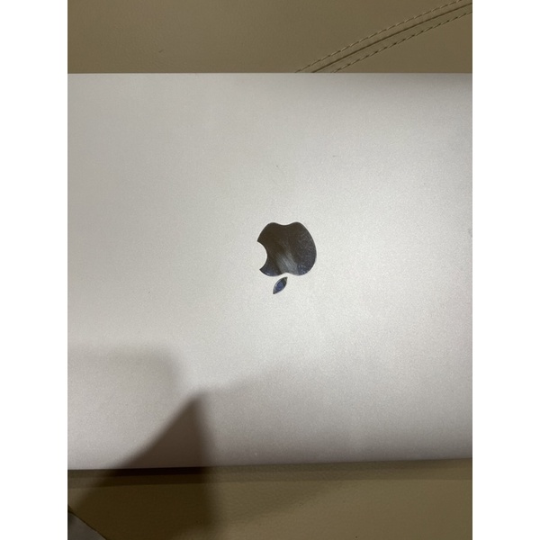 MacBook Pro 13” 銀色 8GB/256GB 有AppleCare+