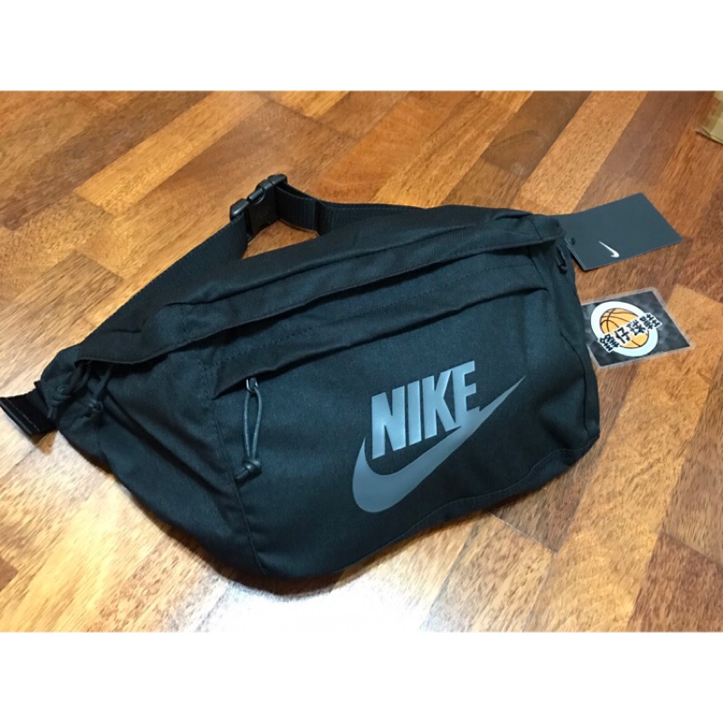 nike hip bag