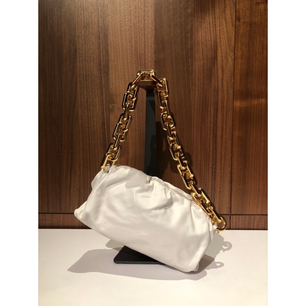 《澎澎魚🐟澎湖免稅代購》 BOTTEGA VENETA BV /Chain Pouch 金鍊雲朵包 6色齊發