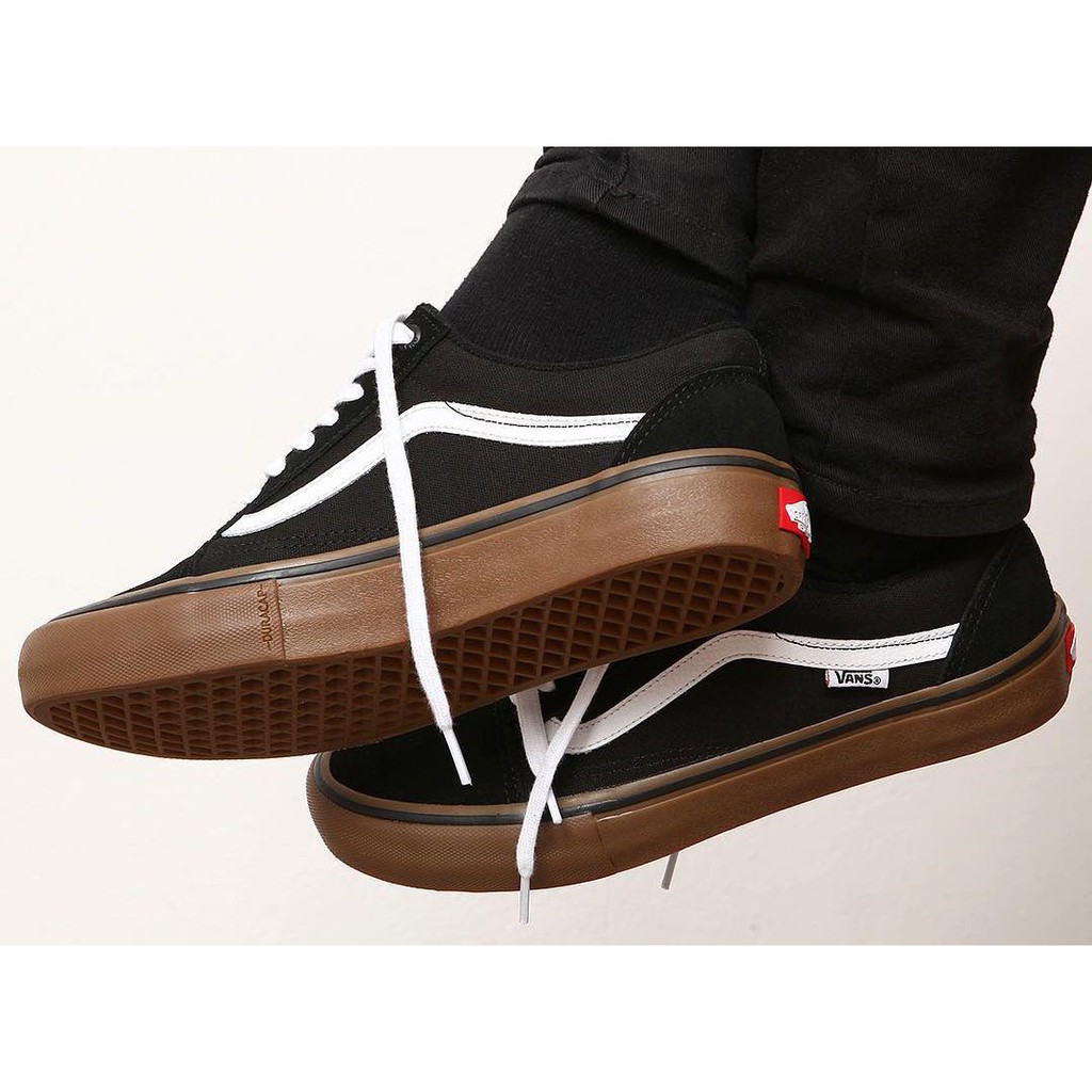 vans old skool black gum