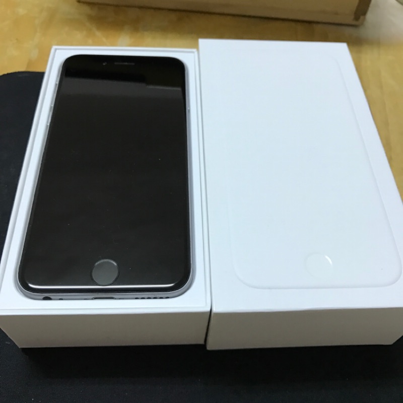 女用機 iPhone 6 太空灰 64G 送 全新鋼化膜、ROCK支架手機殼、指紋貼