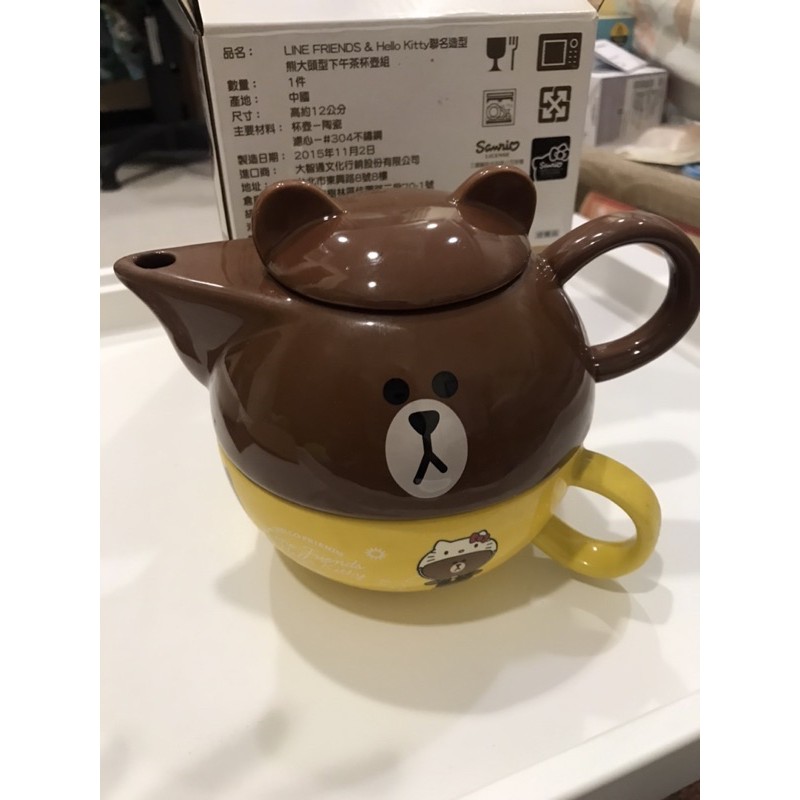 LINE FRIEND &amp; Hello kitty 聯名造型熊大頭型下午茶杯壺組