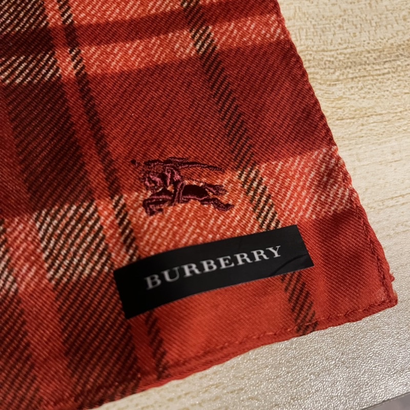 全新久置♡BURBERRY 經典紅格紋手帕方巾