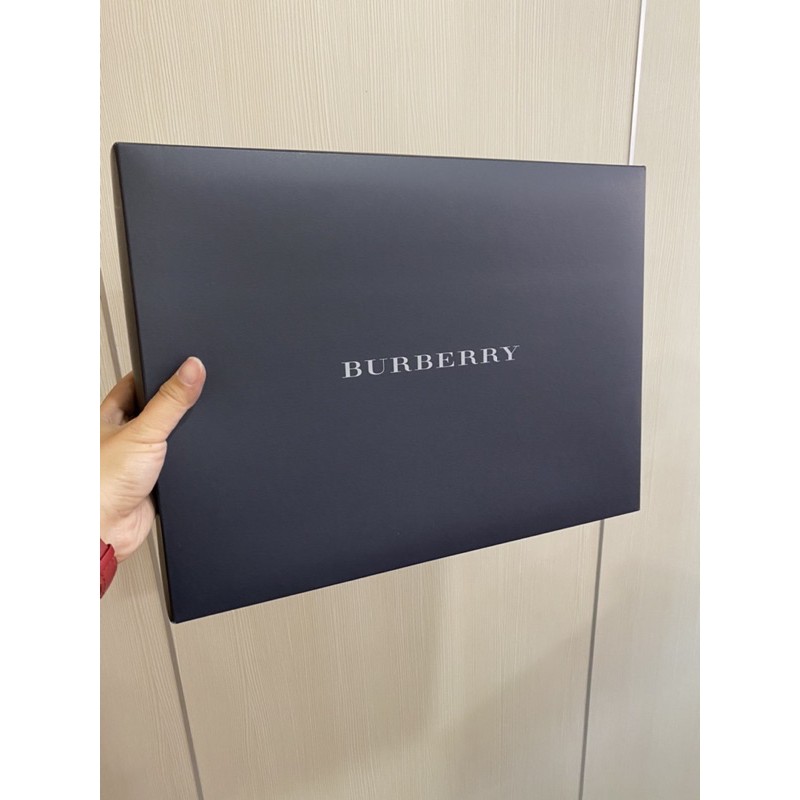 Burberry經典大紙盒