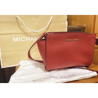 ［二手］MICHAEL KORS Selma素面防刮斜背包(中款)