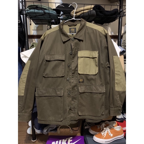 carhartt wip 軍綠襯衫 9成新 價錢可議