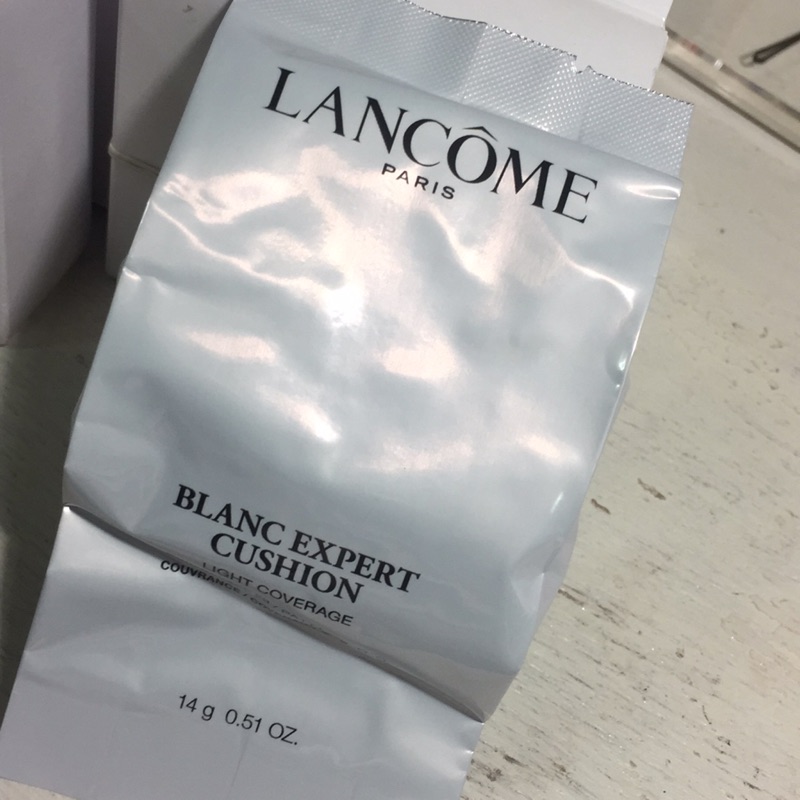 Lancome 蘭蔻 激光煥白氣墊粉餅 SPF29 SPF50 水亮版 無瑕版 (不含粉盒)