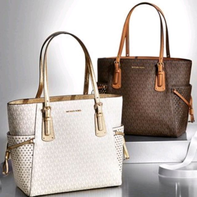 mk signature tote