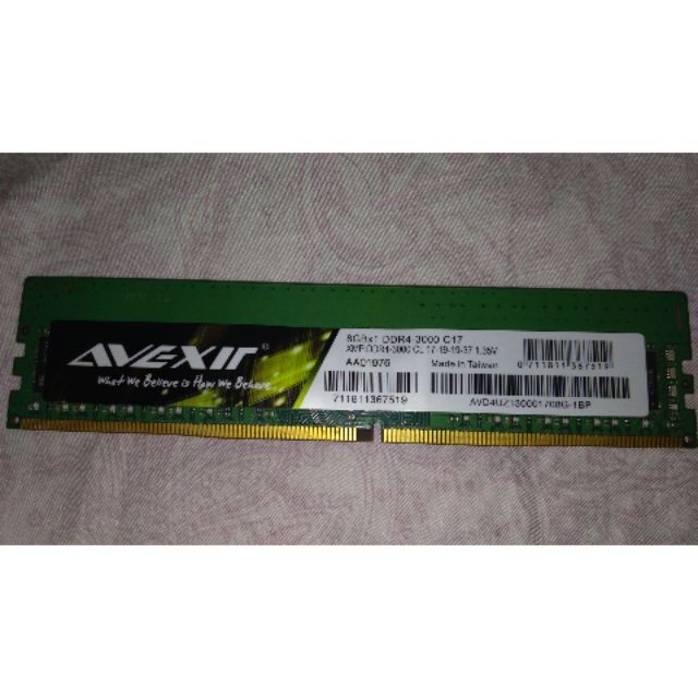 AVEXIR DDR4 3000 8G CL 17-19-19-37 1.35V 記憶體