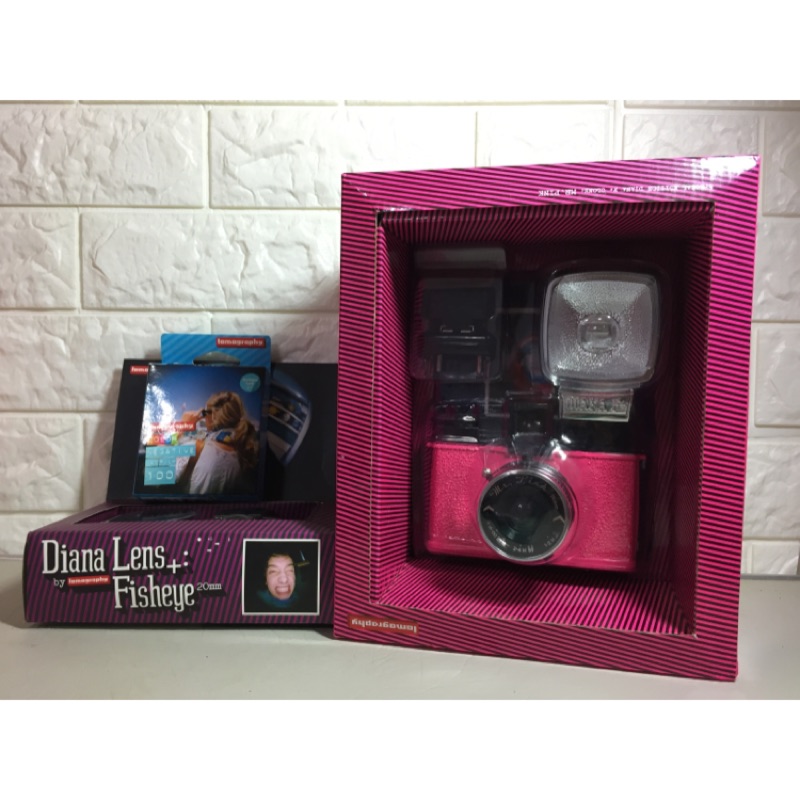 Diana F+ Mr. Pink系列組相機