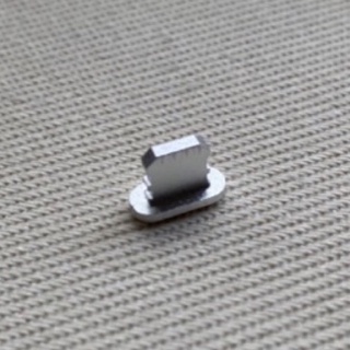 高質感銀色金屬防塵塞 iPhone/iPad/AirPods蘋果充電孔專用