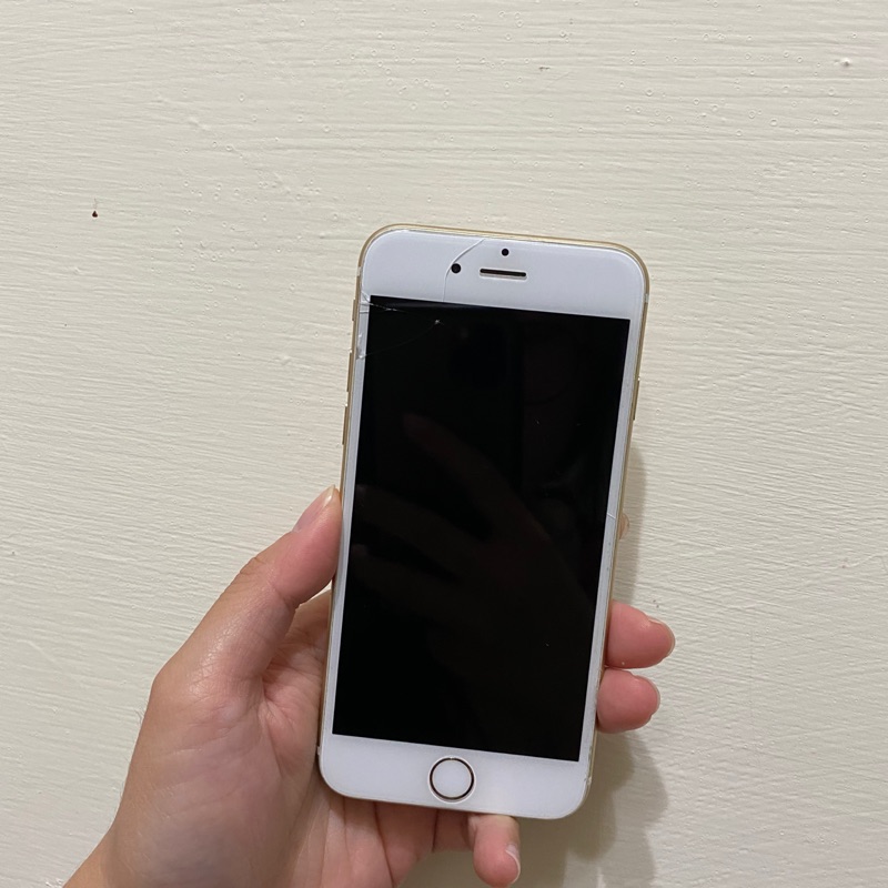 iPhone 6 64G 金色 9成新