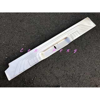 涔峰ＣＦ☆(全包銀)BENZ 賓士 VITO V220 V250 W447 後內護板 後行李箱內護板 防刮飾板 後踏板
