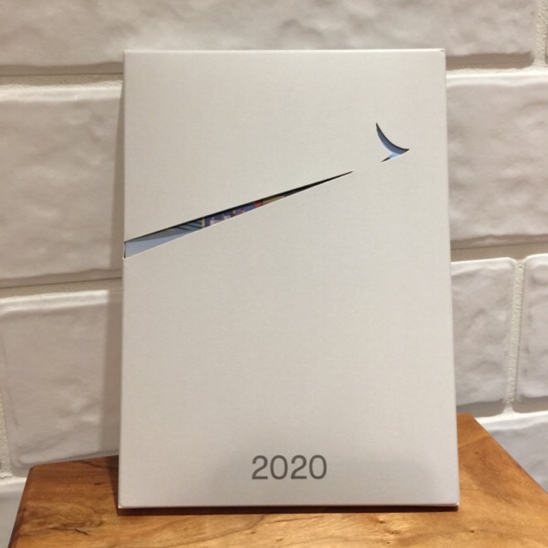國泰航空2020 桌曆 蝦皮購物