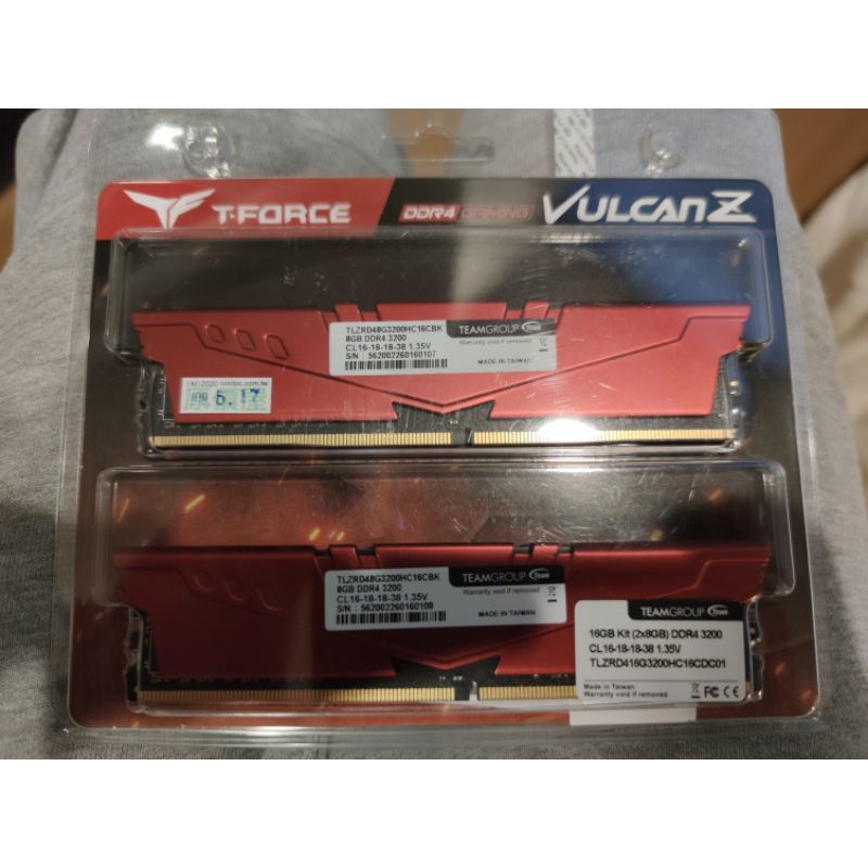 TEAM十銓 T-Force Vulcan Z 8GBx2 DDR4-3200