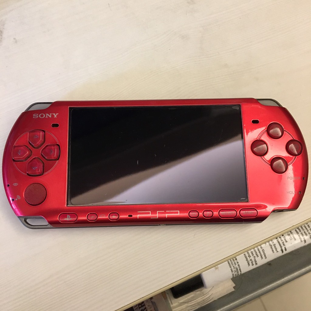 PSP 3007 主機 2手9成新   遊戲機 保護殼 無電池