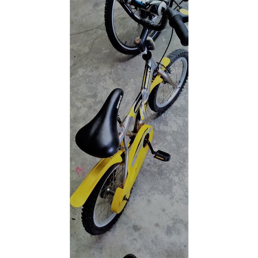 童車：16吋低跨設計兒童腳踏車台灣製造
