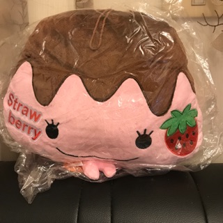 草莓女孩小靠枕