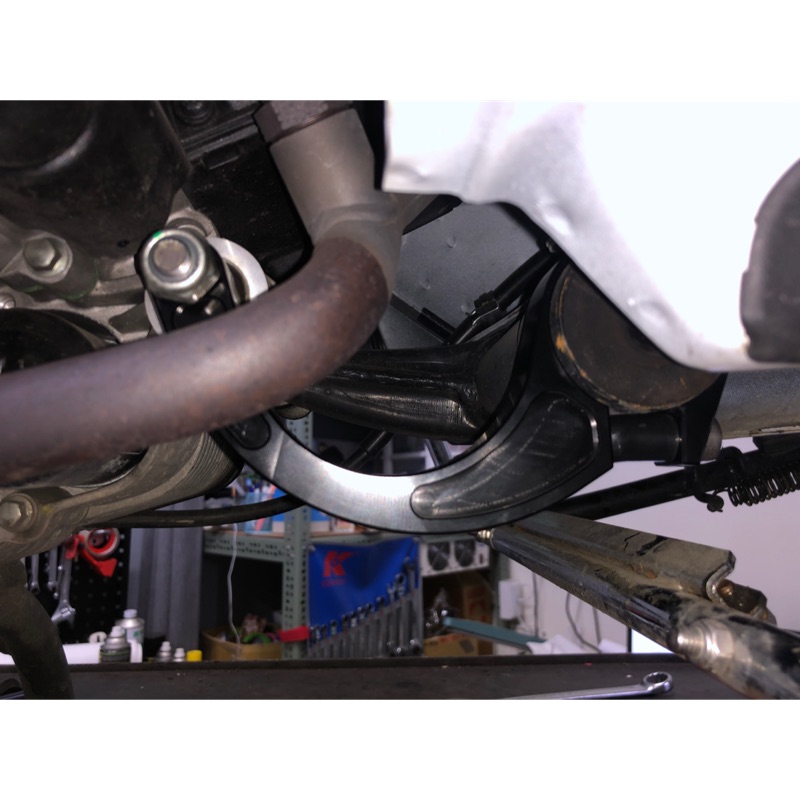 台南VOS偉士車坊-Vespa 強化引擎吊架 強化底盤 增強穩定性 LX LT S