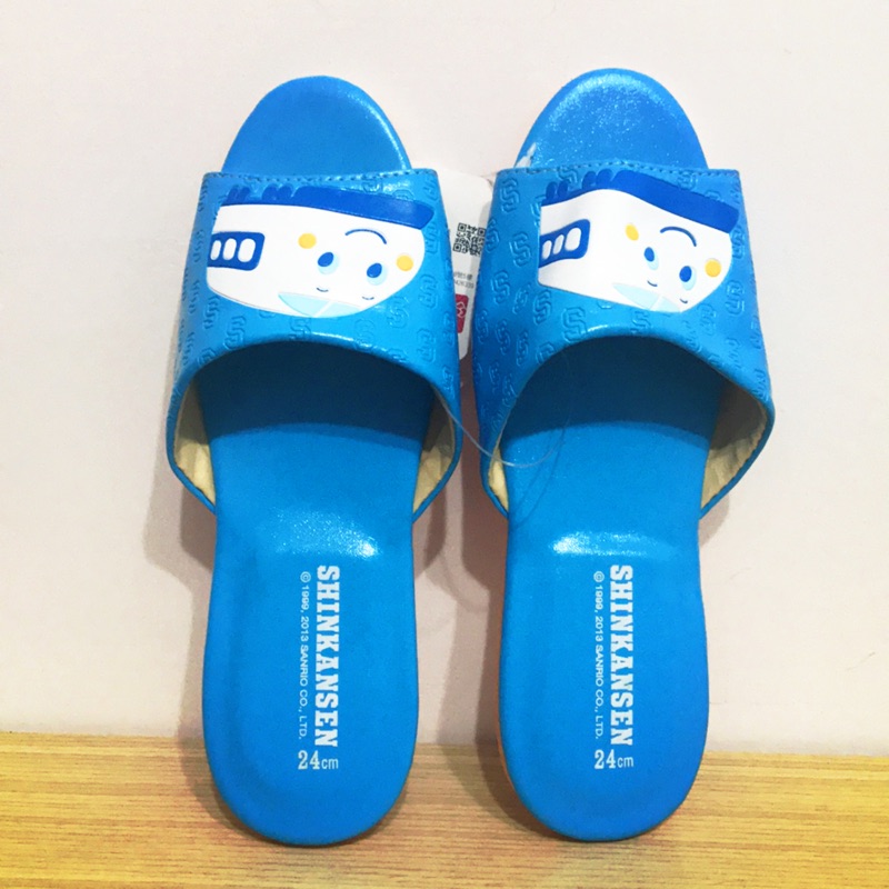 《正版》新幹線室內皮製拖鞋(藍色) 酷企鵝拖鞋 室內拖鞋 舒適休閒拖鞋 居家 台灣製 涼鞋