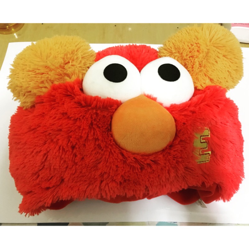 日本環球影城Elmo毛帽，兩款顏色（已有人要）