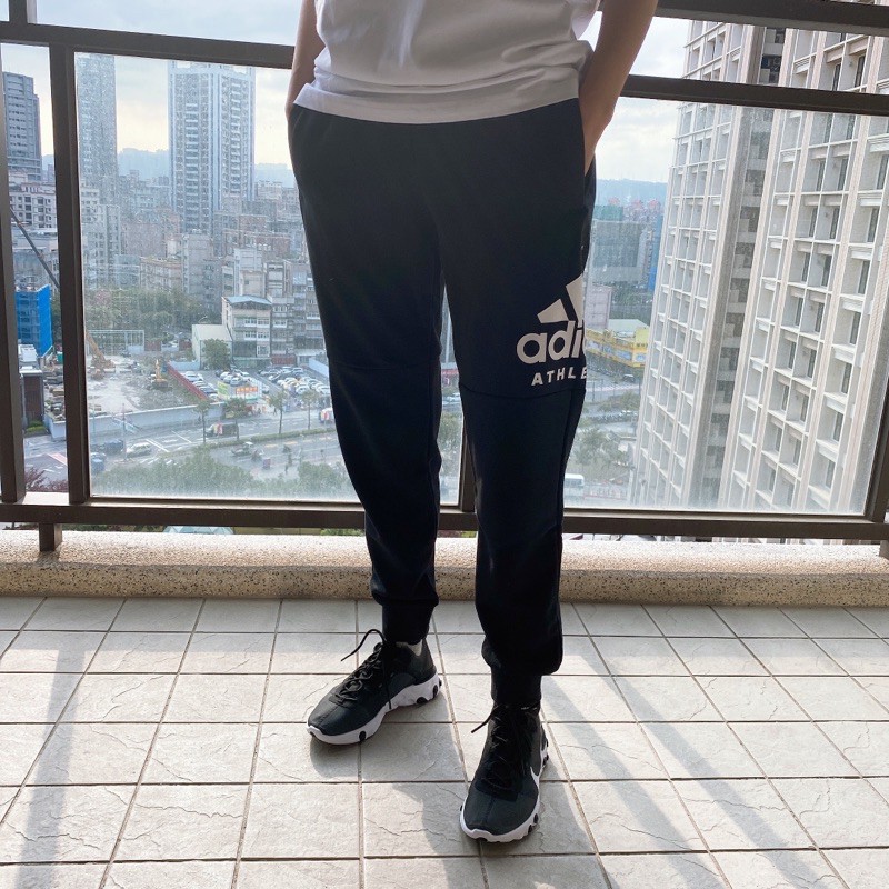 小蜜酥潮流代購 Adidas 大腿大LOGO三條線長褲【CF9552】