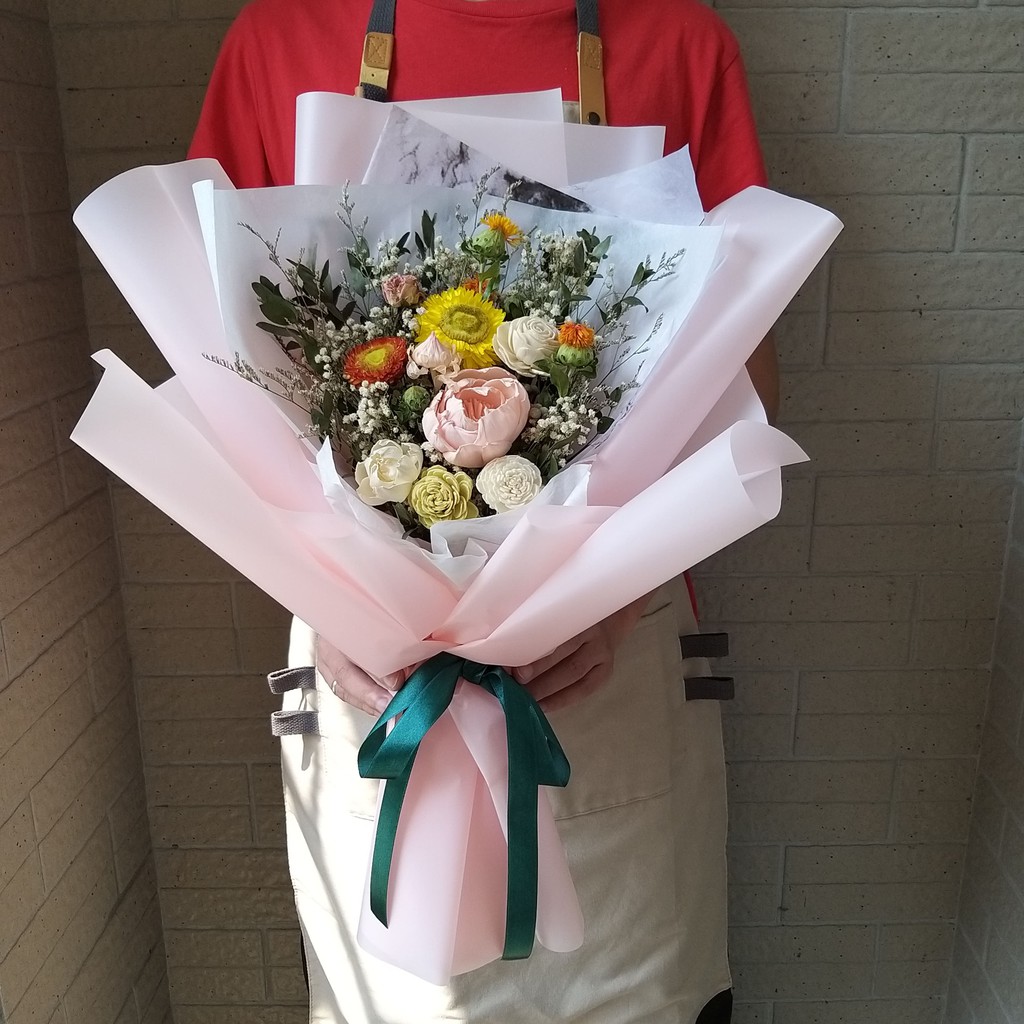 Huayuanzi花苑子 玉芙蓉不凋花束不凋花束乾燥花束 求婚花束 生日禮 畢業花束 情人節禮物母親節禮物 蝦皮購物