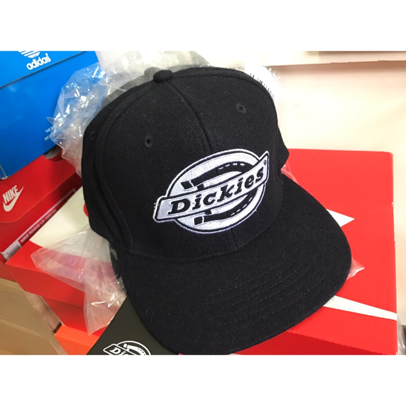 [Aabi]全新正品Dickies 經典電繡logo美國潮牌snapback 帽子 僅現貨3頂特價799