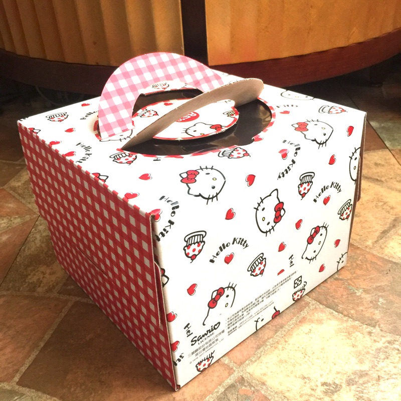 85度C Hello Kitty 凱蒂貓 格子手提蛋糕盒 手提紙盒 紙盒 蛋糕提盒 點心盒 收納盒 8吋蛋糕盒