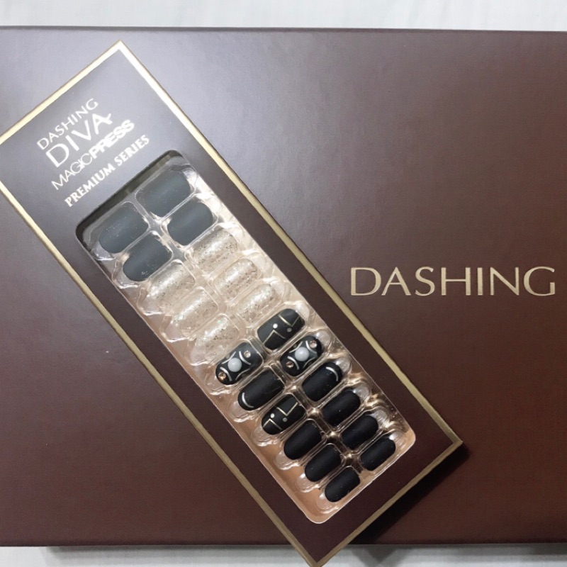 全新DASHING DIVA指甲貼片