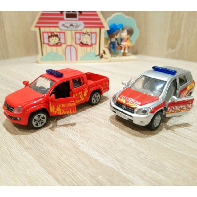 1/55 兩台合售 無原裝盒 Siku 消防車 福斯 Amarok 跟豐田 Rav4
