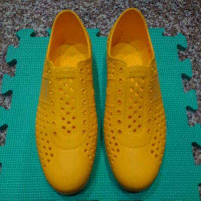 INTREPID 防水雨天洞洞鞋,黃色