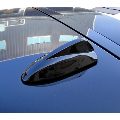 《※金螃蟹※》VOVLO C30 樣式 鯊魚鰭 天線 烤漆黑 Ford Fiesta Focus 4D 5D EcoSport Kuga