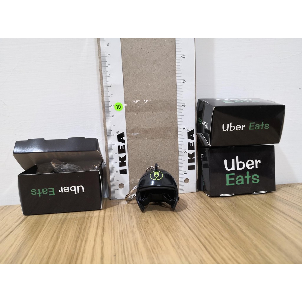買4送1 夾娃娃機優柏Uber Eat 外送紙盒裡面是安全帽吊飾/鑰匙圈 蝦皮購物