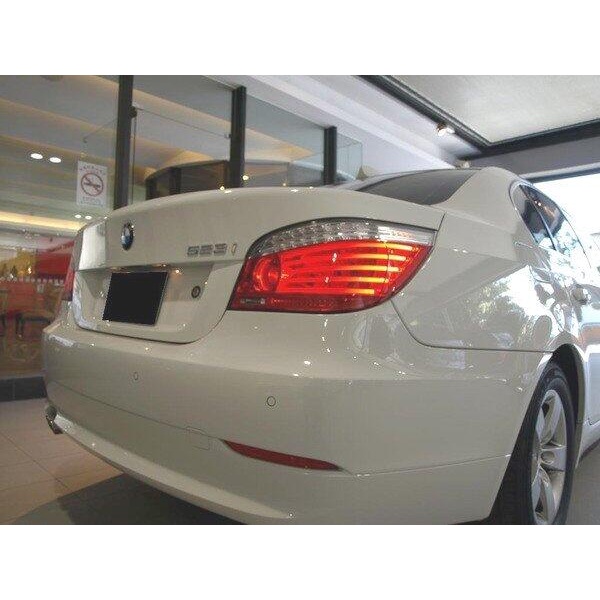 &lt;台灣之光&gt;現貨 全新BMW寶馬 E60 08 07 09年LCI歐規原廠型LED光條光柱晶鑽紅白尾燈後燈