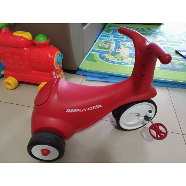 Radio Flyer 小綿羊滑步三輪車