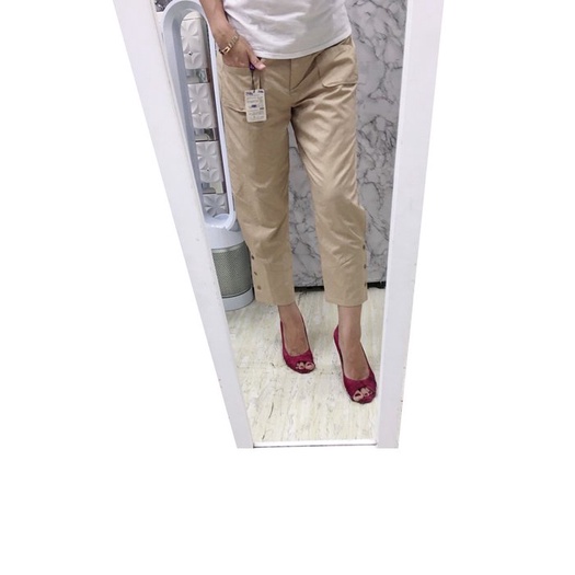 設計師 Donna Hsu六藝 全新吊牌 卡其色七八分褲L號