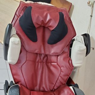 OSIM按摩椅OS-7710傲勝按摩椅換皮INADA按摩椅脫皮稻田按摩椅維修免費報價歡迎洽詢日光按摩椅NIKKO按摩椅