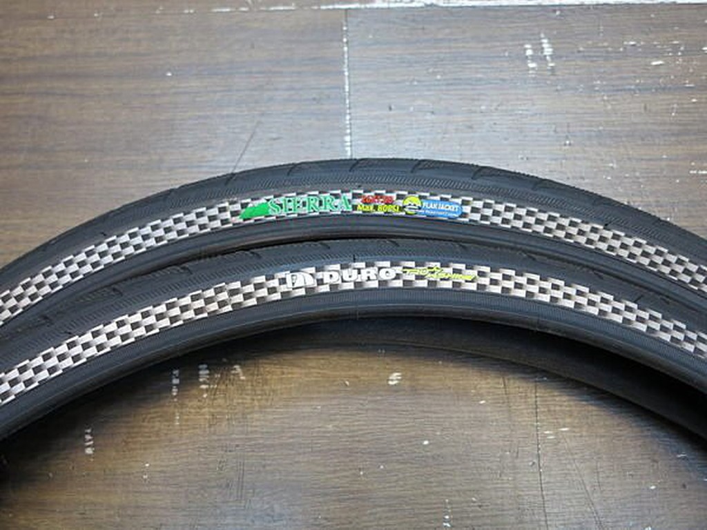 【冠鑫自行車】華豐 DURO 26x1.5 、26X1.25 外胎 高壓 一級防刺胎 CARBON反光條 一條 高雄