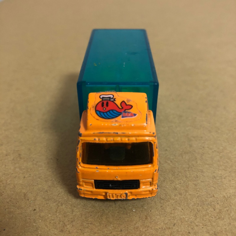 Tomica MITSUBISHI FUSO TRUCK 水族館運輸車（1988年）