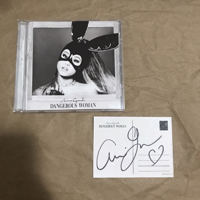 Ariana Grande 亞莉安娜 Dangerous Woman 簽名專輯