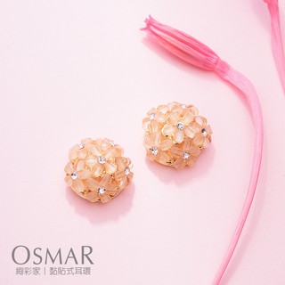 絢彩家【OSMAR】甜美氣質小雛菊花球 無耳洞黏貼式耳環 附10對貼紙補充包