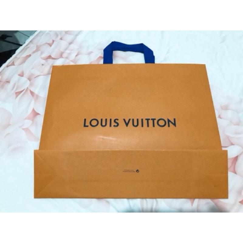 [Louis Vuitton] LV提袋 &amp; LV紙盒 LV橫式大紙袋 LV新款提袋 原廠 LV新款大紙盒 磁盒 包裝盒