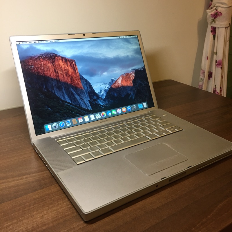 MacBook Pro 15吋 2007年版 4g ram 250g HDD