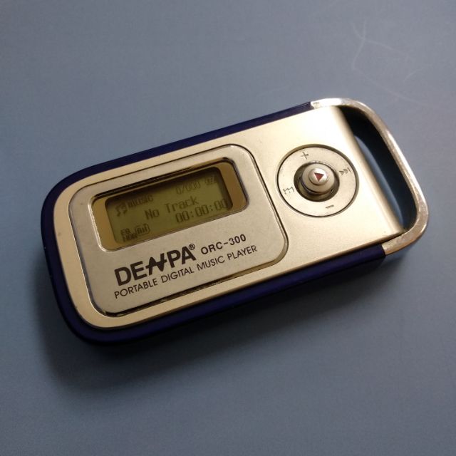 【9.5成新】行動MP3播放器 錄音筆  廣播收聽 Denpa ORC-300 韓國製造