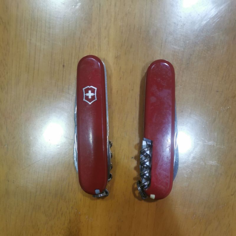 Victorinox勇武者12用瑞士刀(紅)二手商品