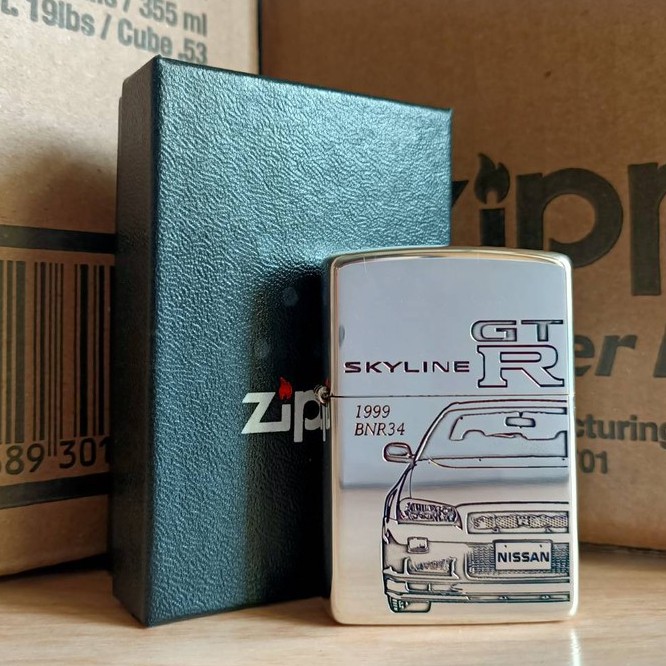 【缺貨、純欣賞呦】美國 Zippo 打火機 正品 Nissan GTR-50周年聯名限量款 (五代BNR34)