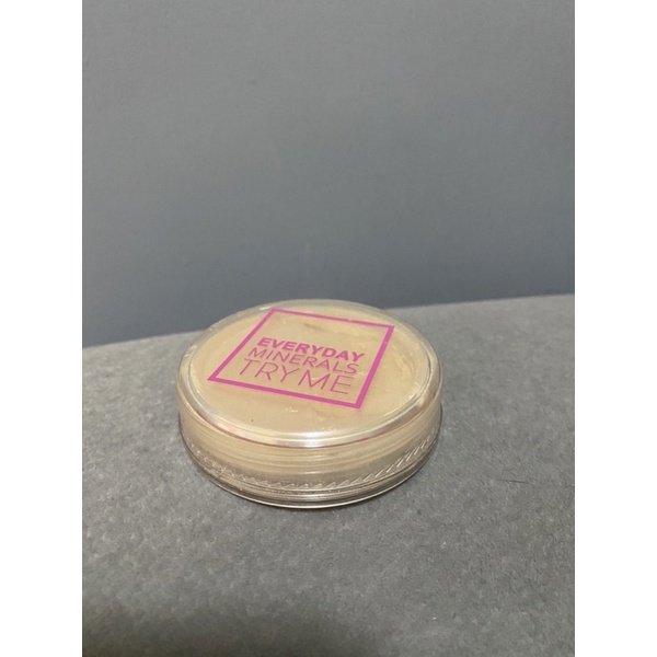 九成新 everyday minerals semi base #beige 3N