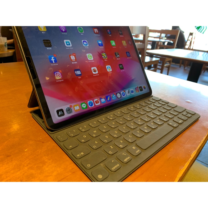 二手iPad pro 11吋smart keyboard中英鍵盤