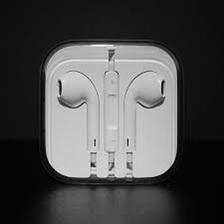 Apple原廠EarPods耳機 具備 3.5 公釐耳機接頭 與 Lightning 連接器
